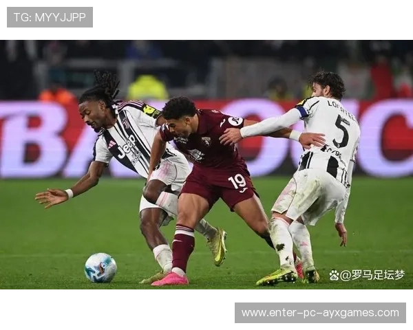 尤文图斯锋线在比赛中给对手带来压力